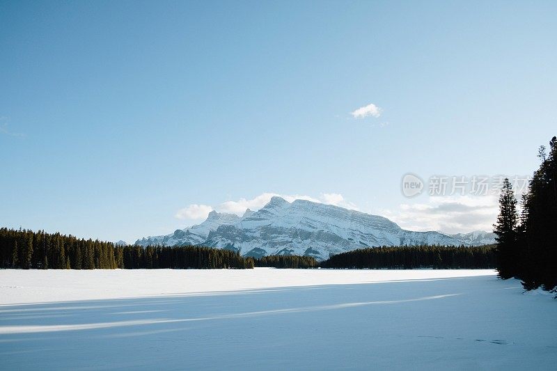 两个杰克湖的景色