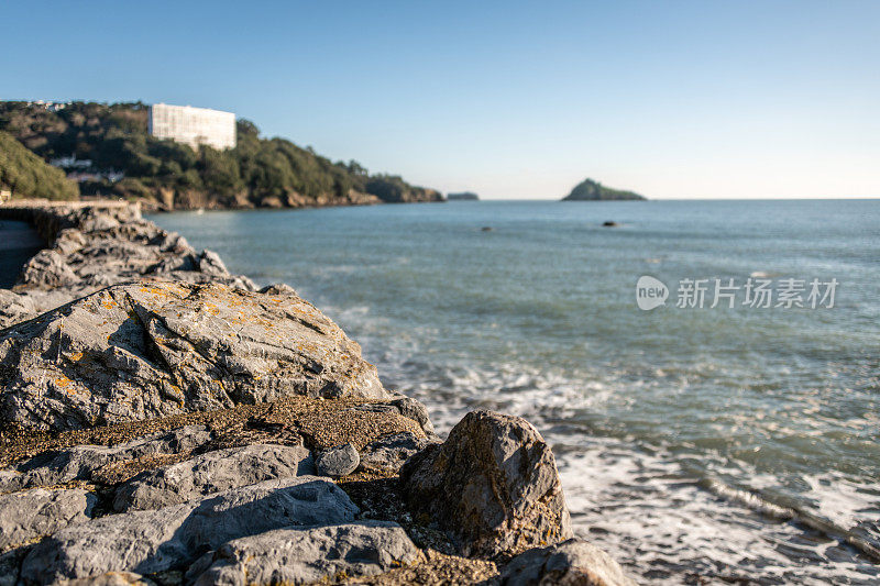 托贝的米德富特海滩和海岸线