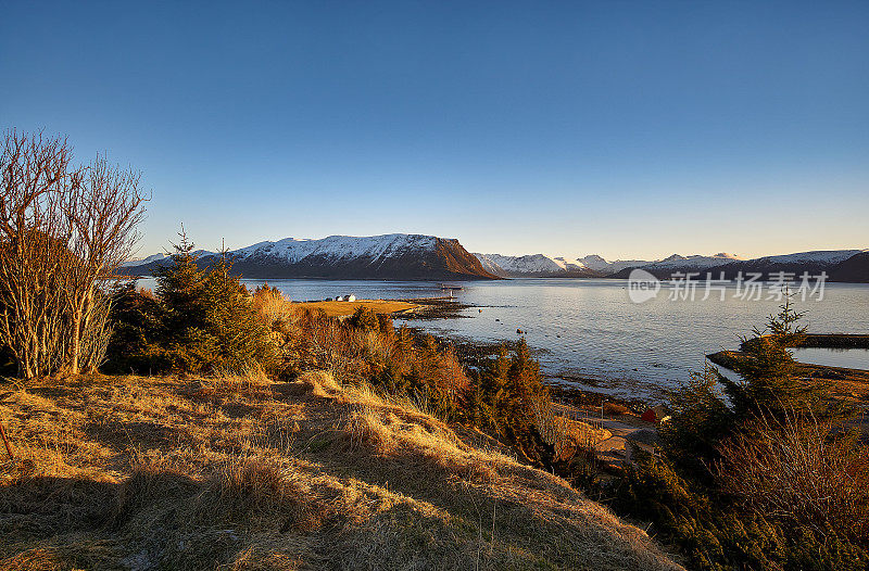 从戈多伊岛，苏嫩默尔，莫雷和罗姆达尔，挪威的景色。