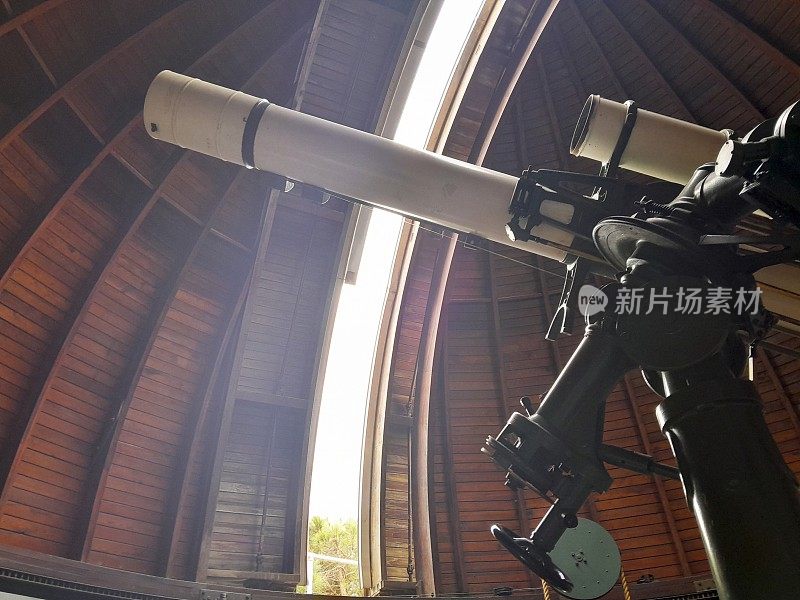天文台，一个大望远镜
