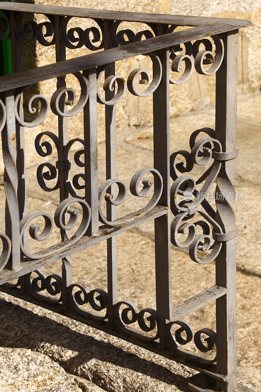 铸铁角栏杆，石材地板。加利西亚,西班牙。