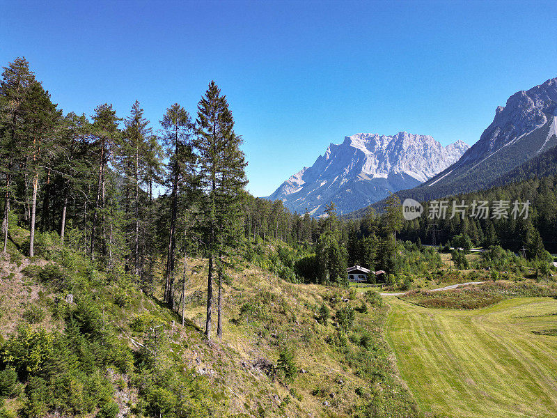 Zugspitze山