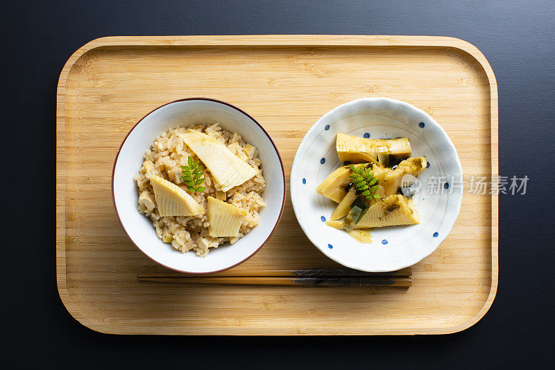 日式家常菜，竹笋饭(米饭煮熟)。在日语中，它叫竹野果。