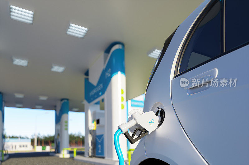 加氢站上的汽车为环保运输加油。