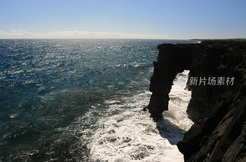 夏威夷火山国家公园的自然拱门