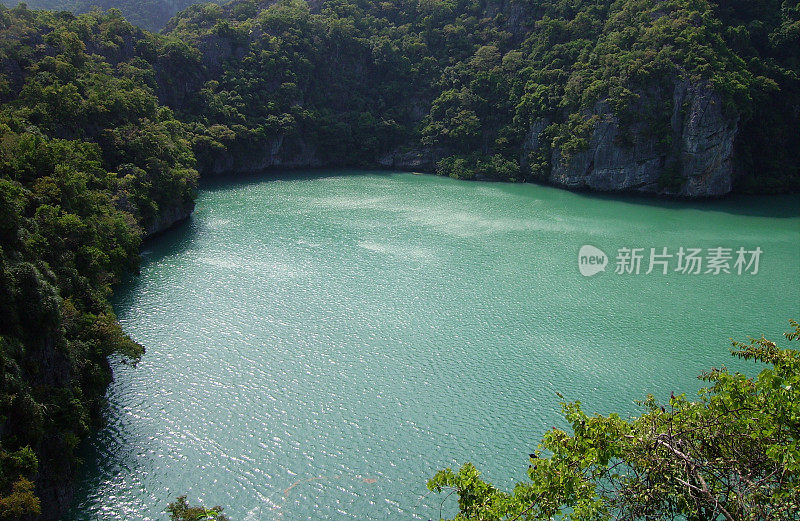 绿色泻湖，昂通海岸公园，泰国