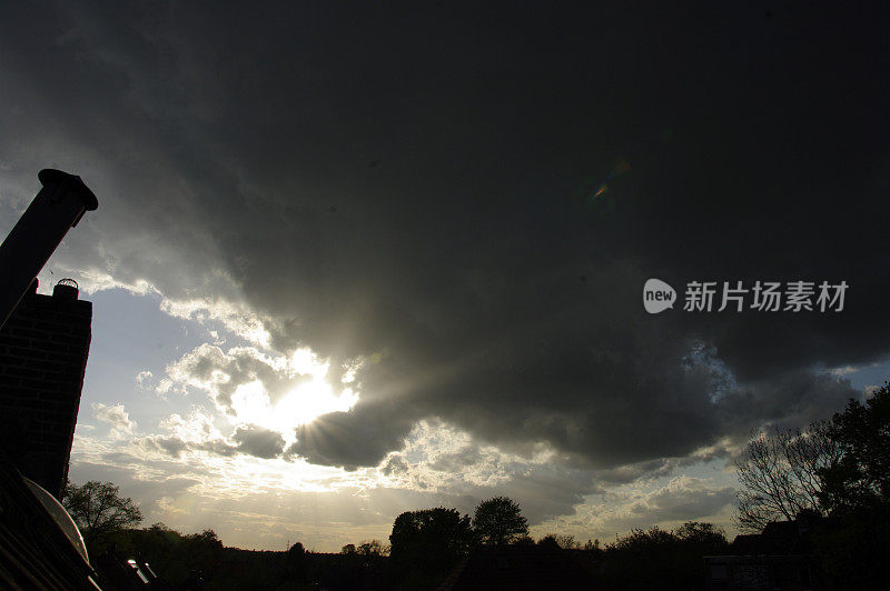 季节的天空看