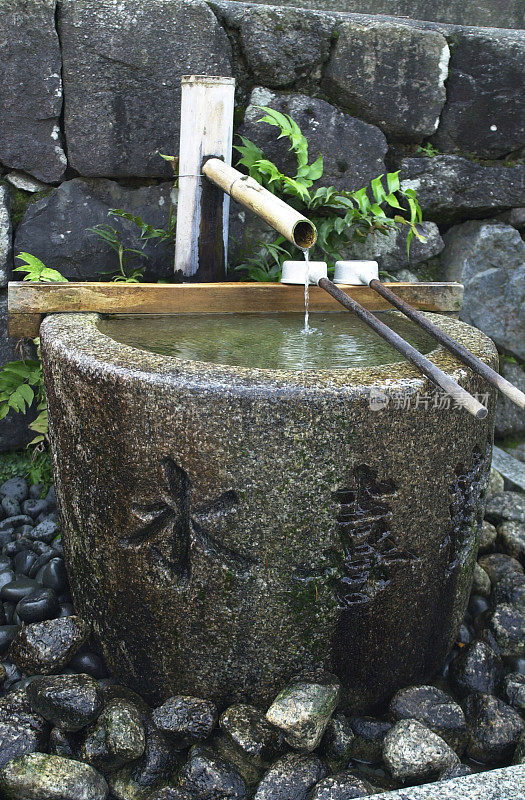 饮用日本花园的水