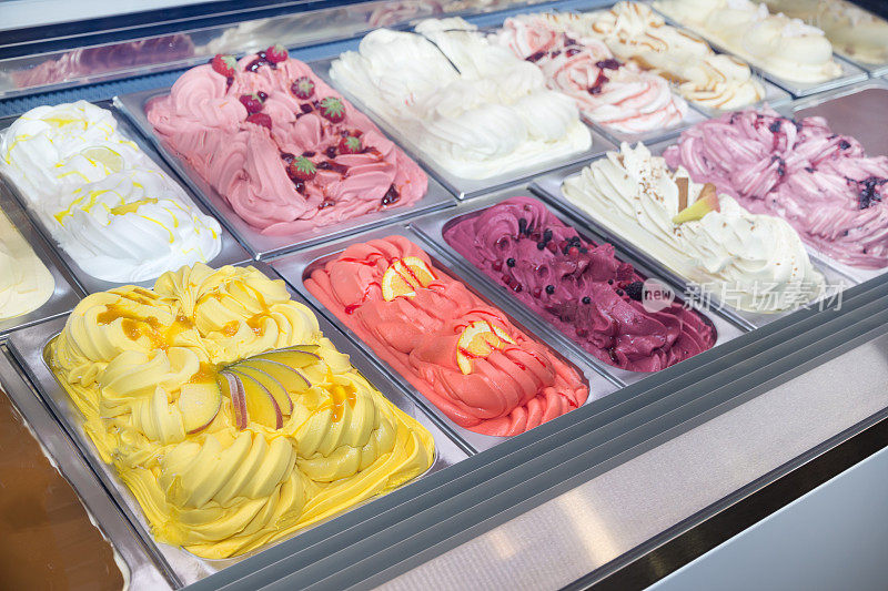 冰淇淋店里的意大利冰淇淋