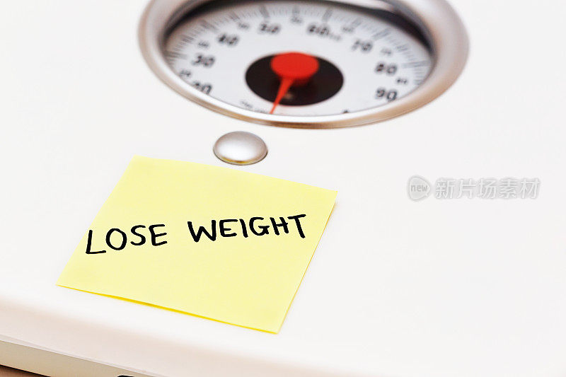 肥胖是现代瘟疫:磅秤说减肥!