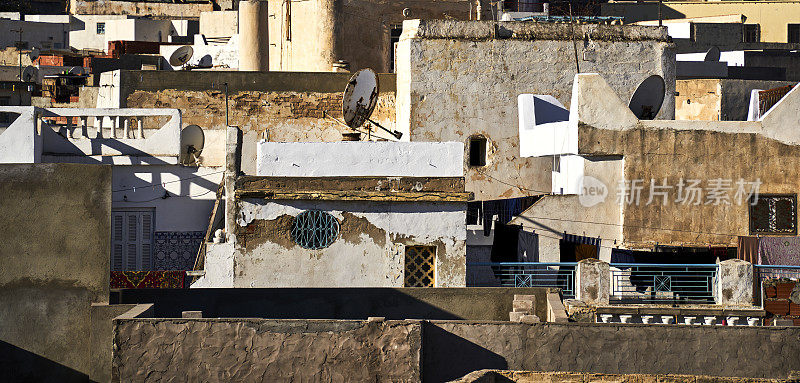 突尼斯老城区嵌套的小房子的屋顶