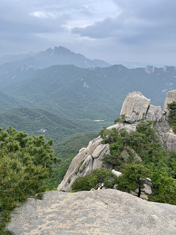 韩国首尔的道峰山五峰岭