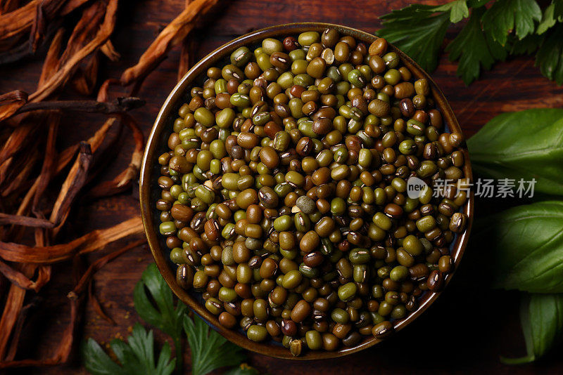 绿扁豆或茶那豆