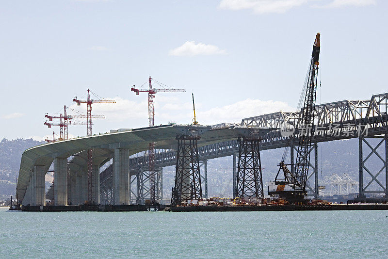 旧金山-奥克兰海湾大桥:在建新跨距