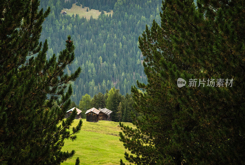 山上的小屋