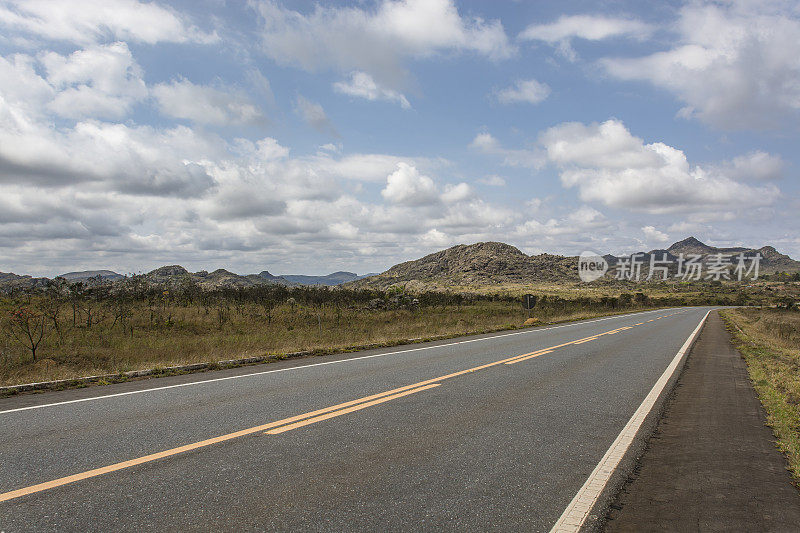 巴西东南部农村地区双路和立交桥区域