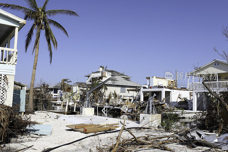 飓风厄玛和可能的龙卷风过后佛罗里达礁岛的拉姆罗德礁岛