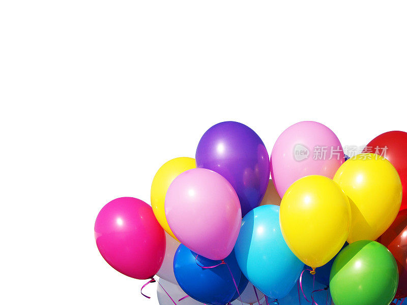 彩色气球束充满氦气孤立在白色背景。