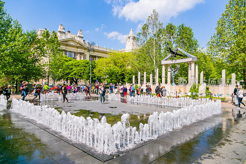 布达佩斯自由广场喷泉