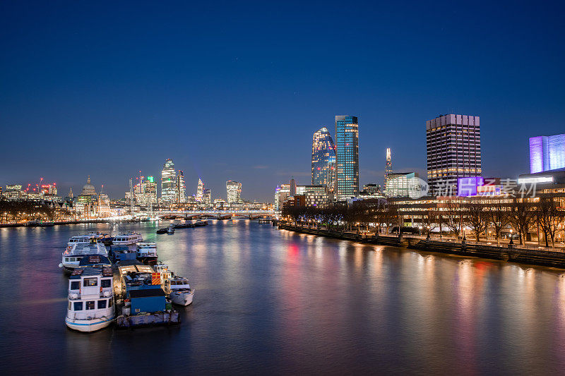 美丽的伦敦城市夜景