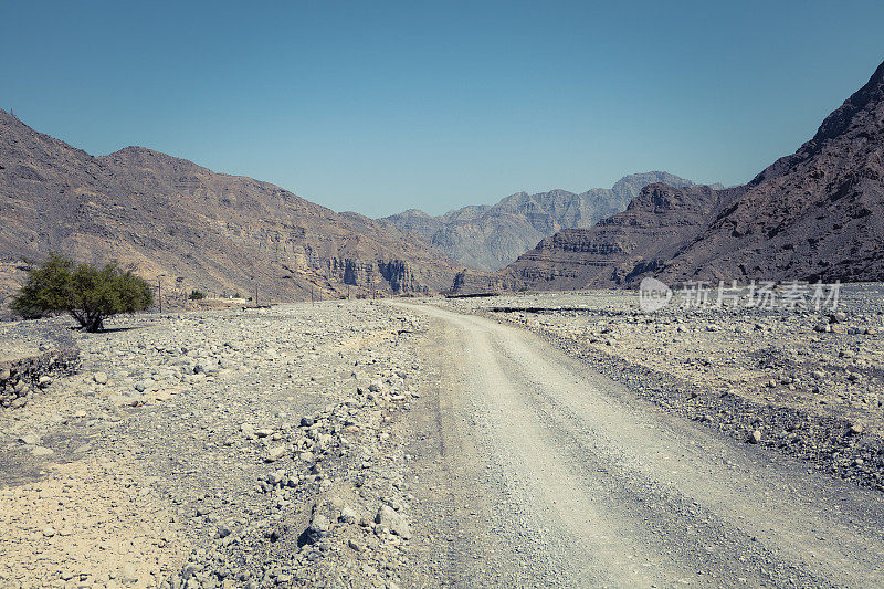 阿曼穆桑达姆公路风景