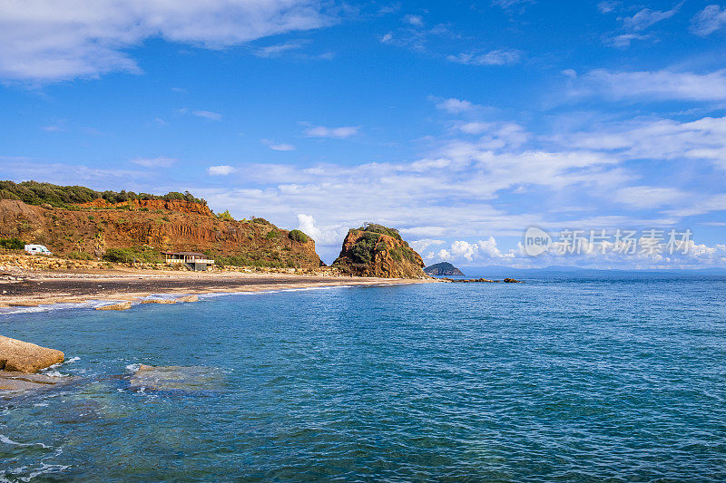 厄尔巴岛的卡拉·塞雷戈拉岛(意大利托斯卡纳群岛)