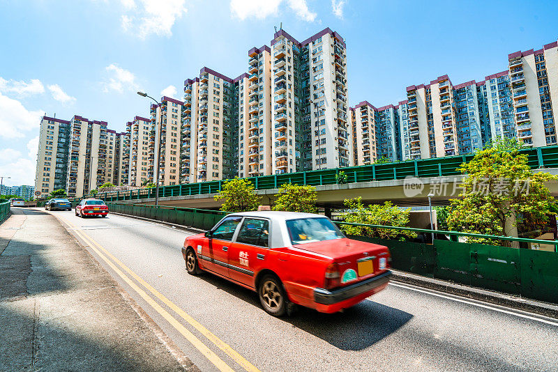 香港城市前的柏油路