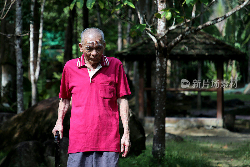 亚洲老年男性生活方式