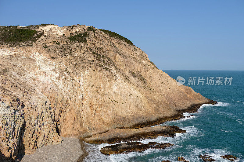 发山的悬崖六角形石柱，香港联合国教科文组织世界地质公园