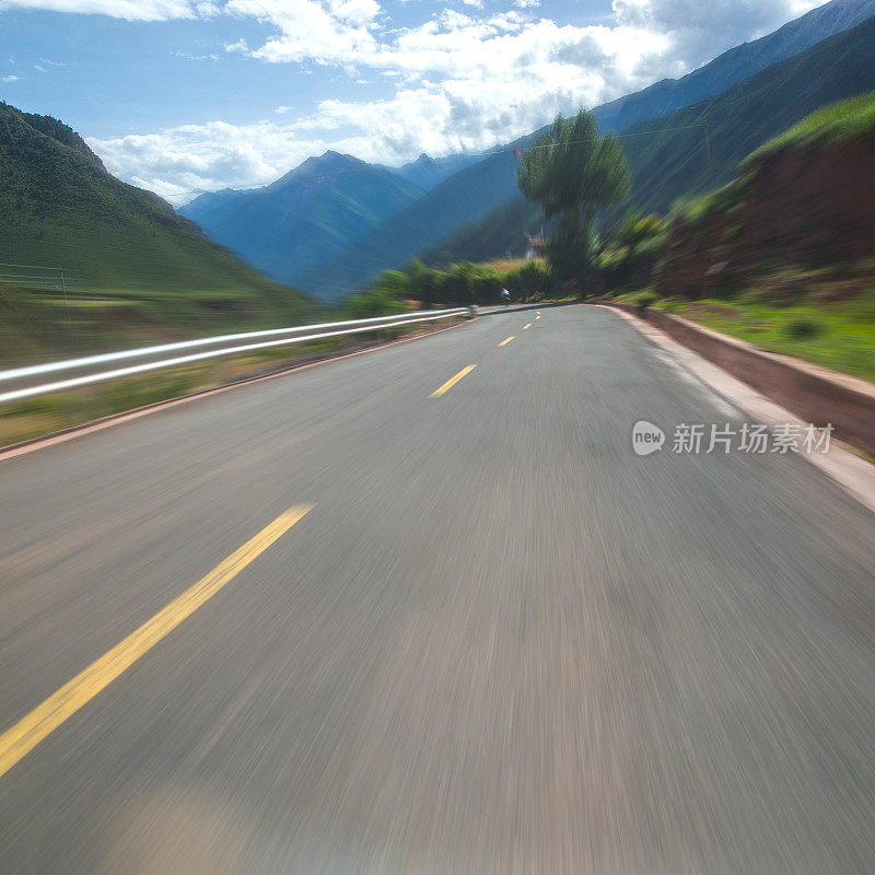 高速公路的背景