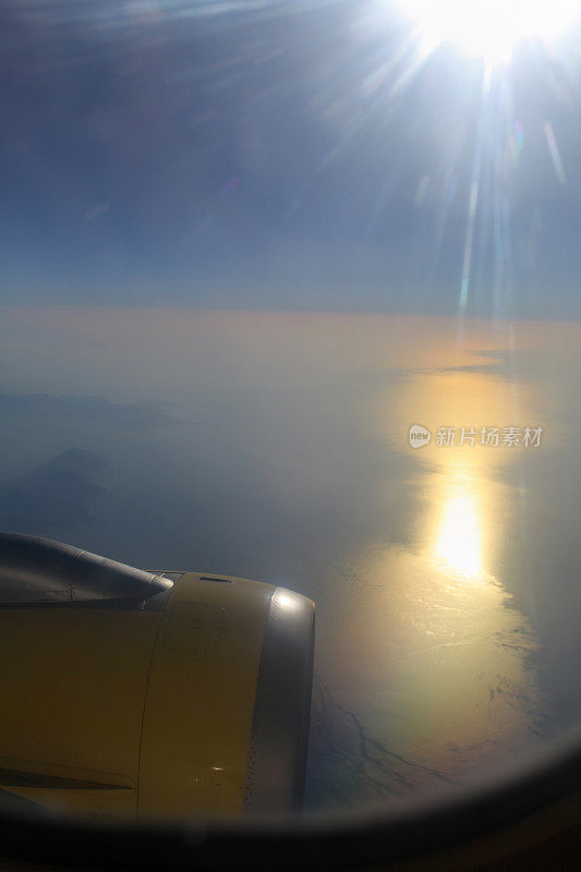 在海上的空气中