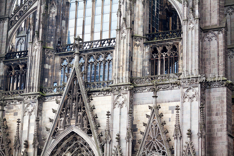 科隆大教堂的侧面和正面