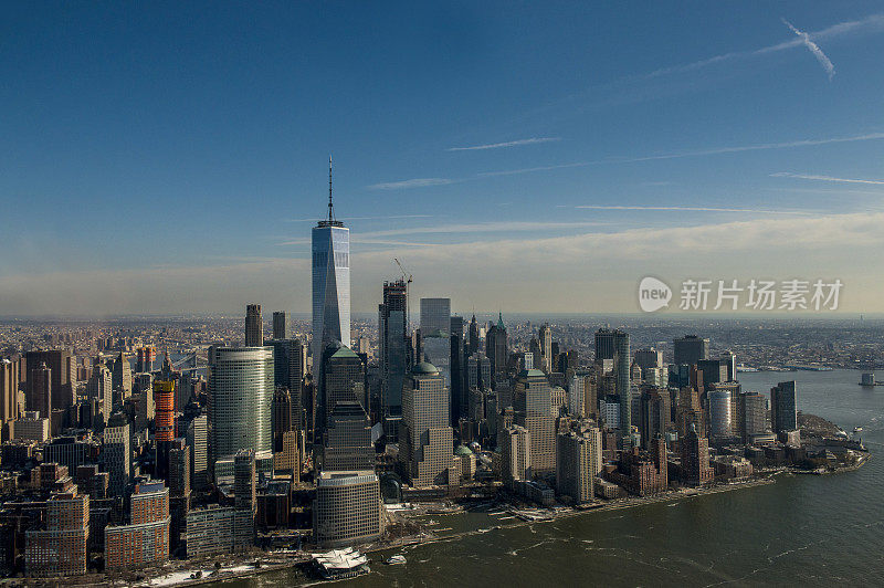 俯瞰下曼哈顿金融区，纽约市通过直升机