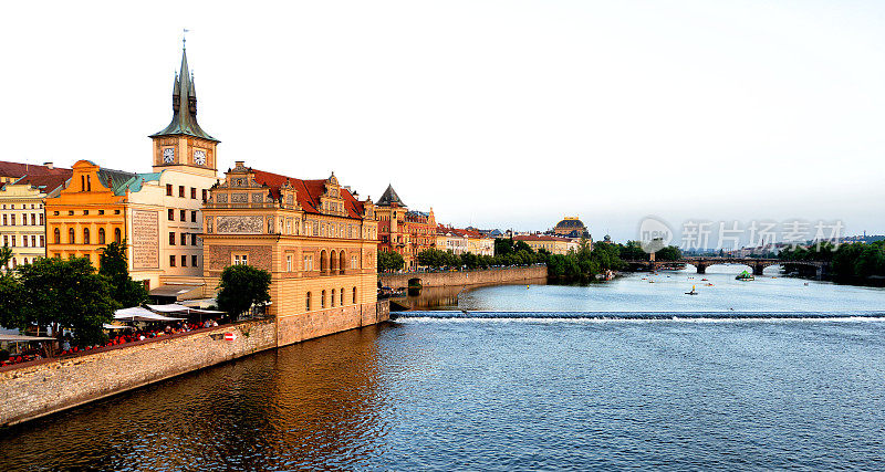 伏尔塔瓦河河,布拉格