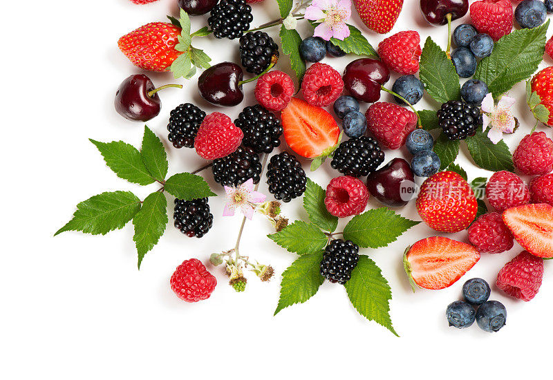 各种夏季浆果和水果