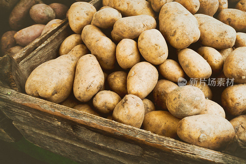 蔬菜市场的土豆