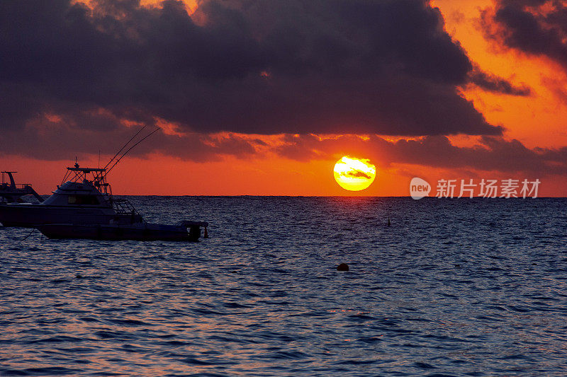 加勒比海的日出。