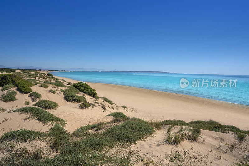 西班牙阿利坎特的地中海海滩