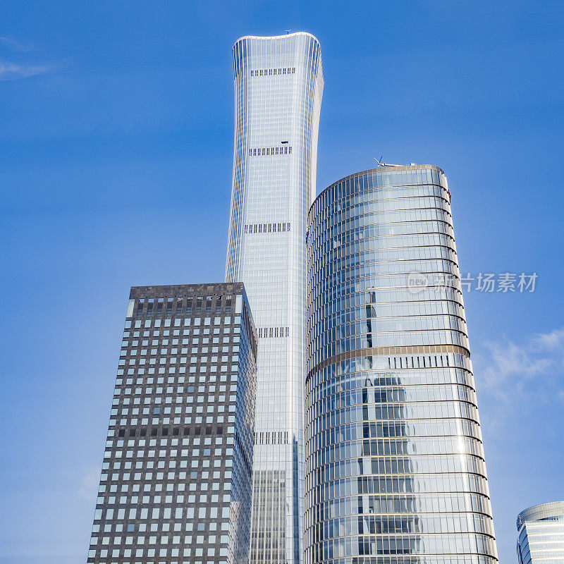 玻璃墙外立面一座建筑，一组建筑