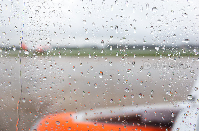 飞离雨