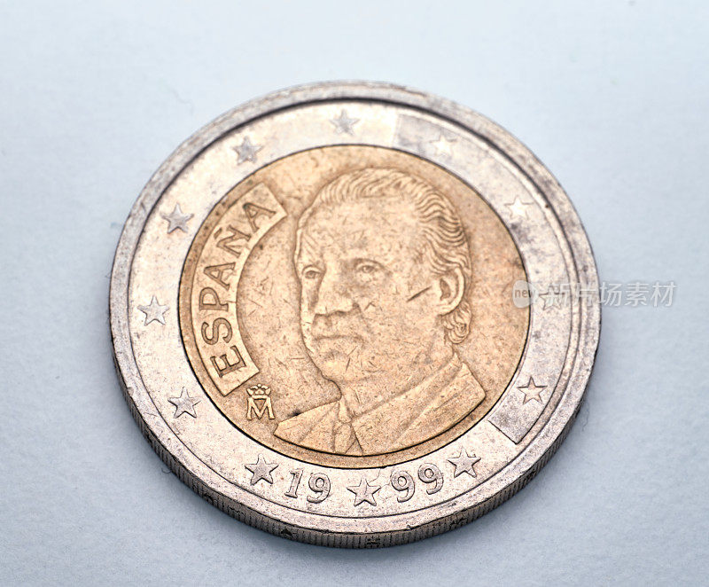 西班牙国王的两枚欧元硬币