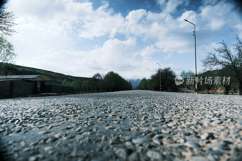 山区柏油路