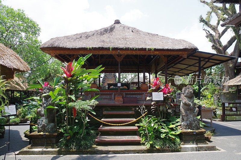 巴厘岛的萨拉斯瓦蒂神庙
