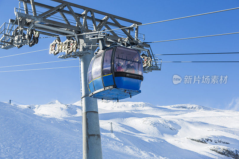 奥地利蒂罗尔温特图克斯冬季滑雪胜地的缆车