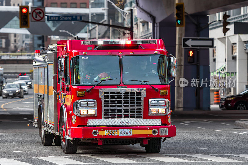 驾驶消防车