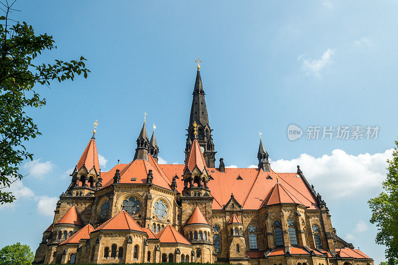 位于德累斯顿的加尼松教堂(Garnisonkirche)看起来像一座中世纪童话般的城堡