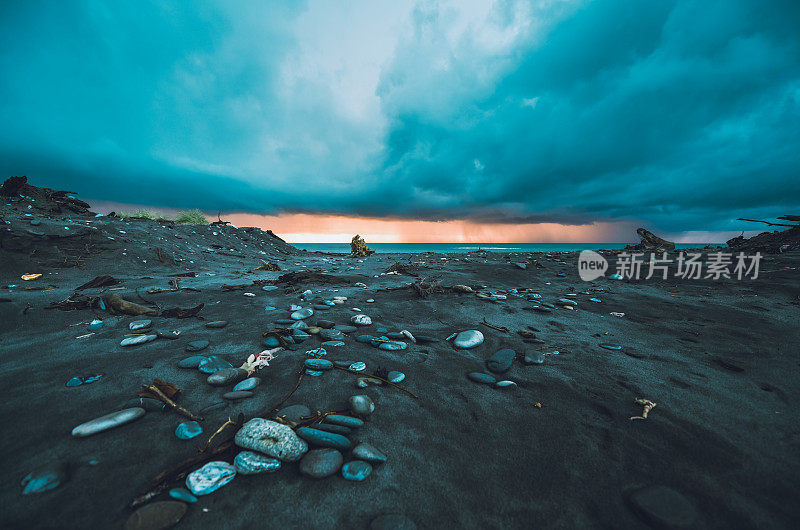 霍基提卡，日落点的日落