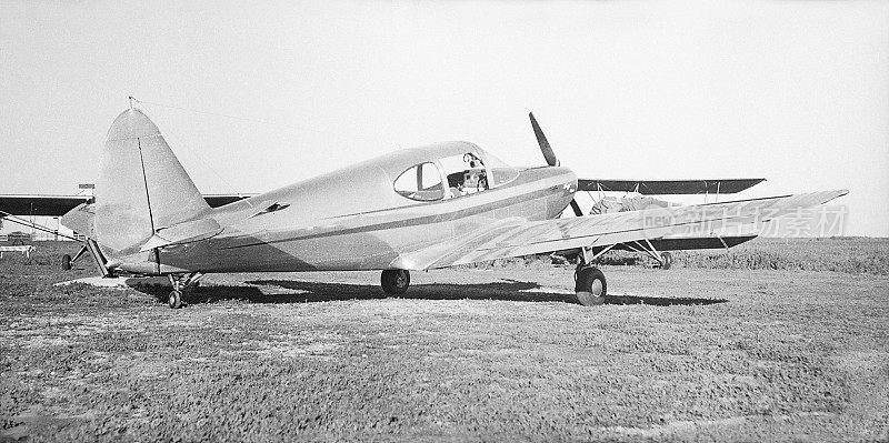 环球快艇飞机1949