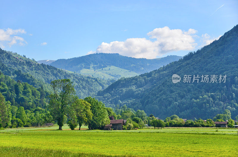 瑞士阿尔卑斯山的风景