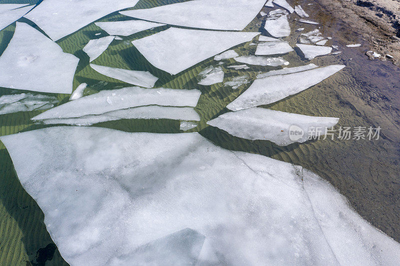 克里斯蒂安岛渡轮(雪松角码头)在拉方丹，小，加拿大，安大略省。